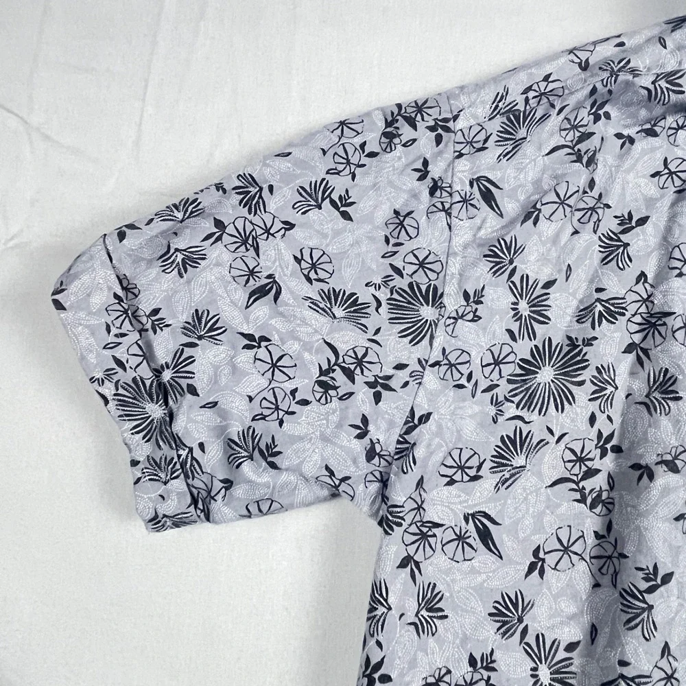 Banana Republic Mens Small Gray Floral Short Sleeve Button-Up Shirt Cotton Blend